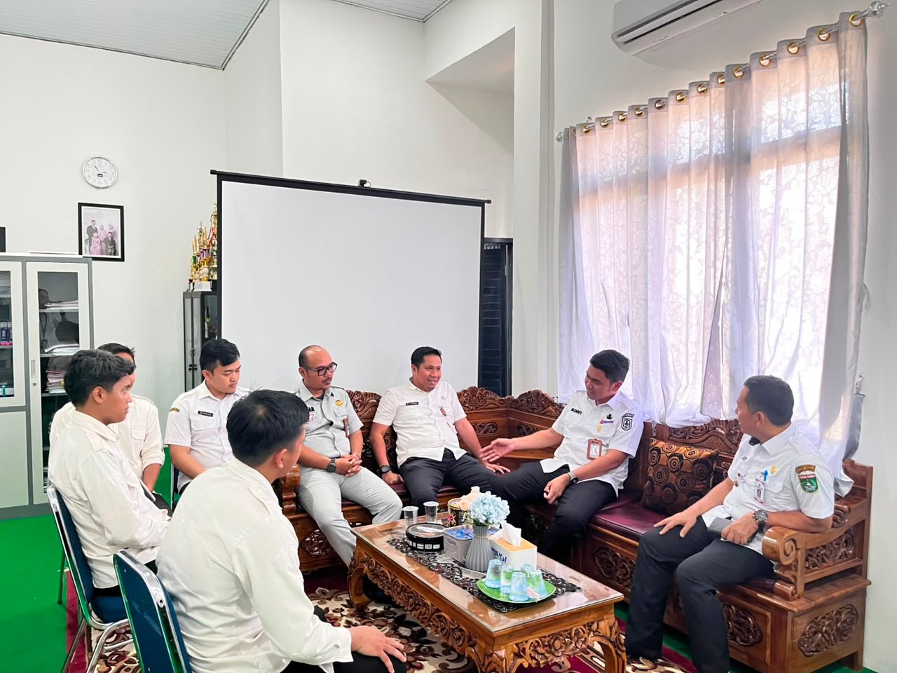 Dekatkan Pelayanan, Tim Pembina Samsat Batulicin Survei Lokasi Samsat Keliling Baru di Kecamatan Satui dan Angsana Dekatkan Pelayanan, Tim Pembina Samsat Batulicin Survei Lokasi Samsat Keliling Baru di Kecamatan Satui dan Angsana