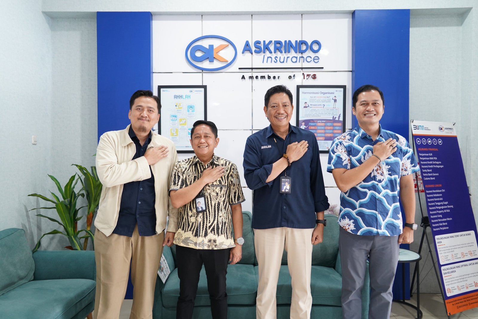 Perkuat Sinergi Berkelanjutan, Jasa Raharja Kalsel dan Askrindo Tingkatkan Kualitas Pelayanan Perkuat Sinergi Berkelanjutan, Jasa Raharja Kalsel dan Askrindo Tingkatkan Kualitas Pelayanan