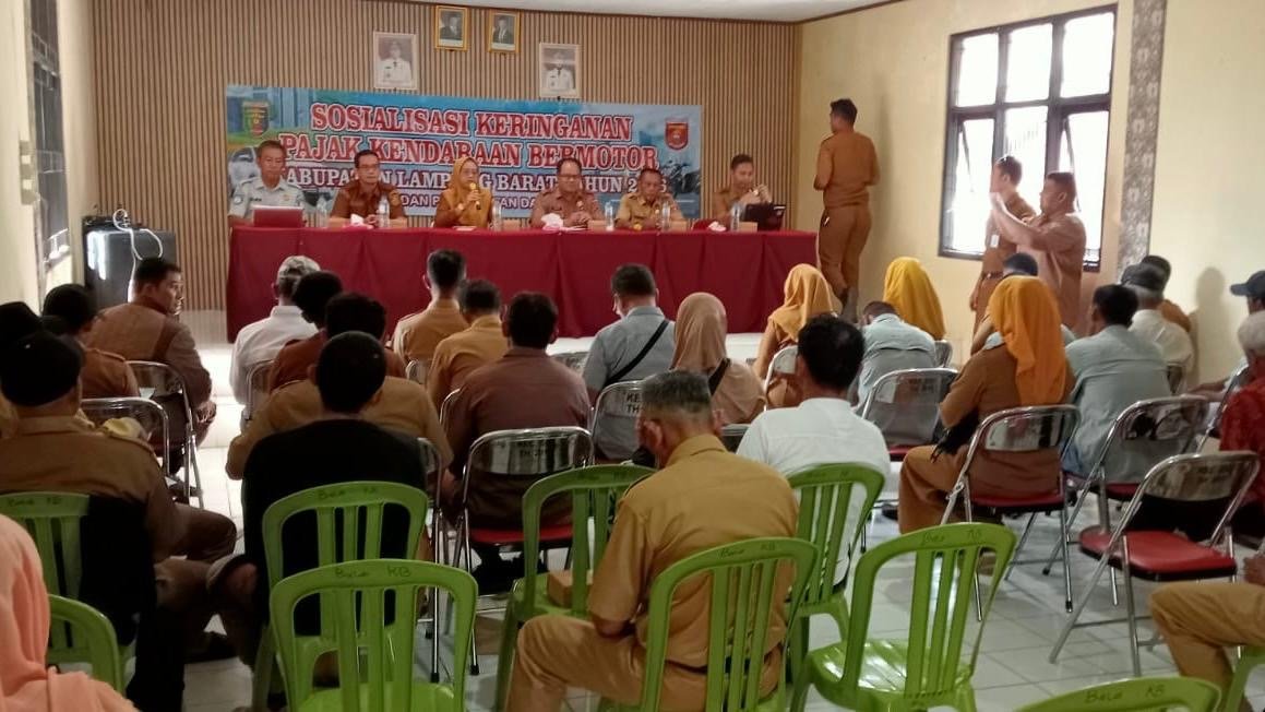 Jasa Raharja Bersama UPTD Samsat Lampung Barat Gencarkan Sosialisasi Program Keringanan PKB di Sumber Jaya