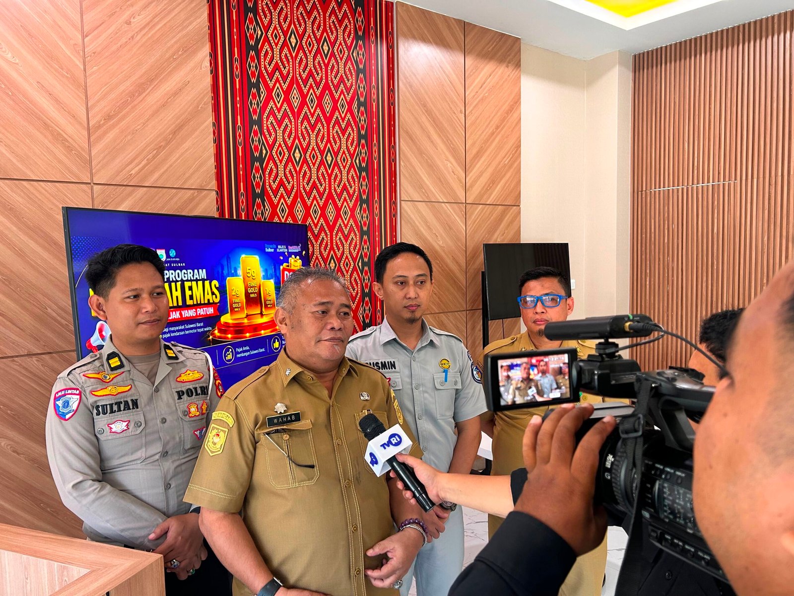 Jasa Raharja Cabang Mamuju Melaksanakan pengundian Hadiah Emas bagi Wajib Pajak yang Patuh
