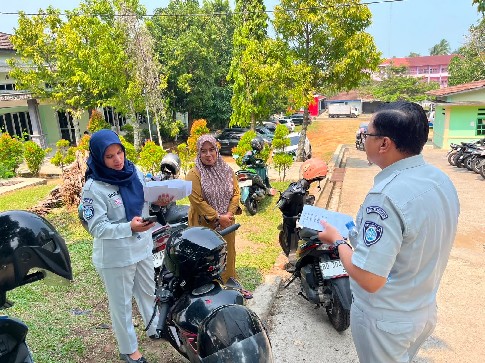 Jasa Raharja Bengkulu Sosialisasikan Program Pemutihan Pajak Kendaraan kepada Masyarakat Jasa Raharja Bengkulu Sosialisasikan Program Pemutihan Pajak Kendaraan kepada Masyarakat