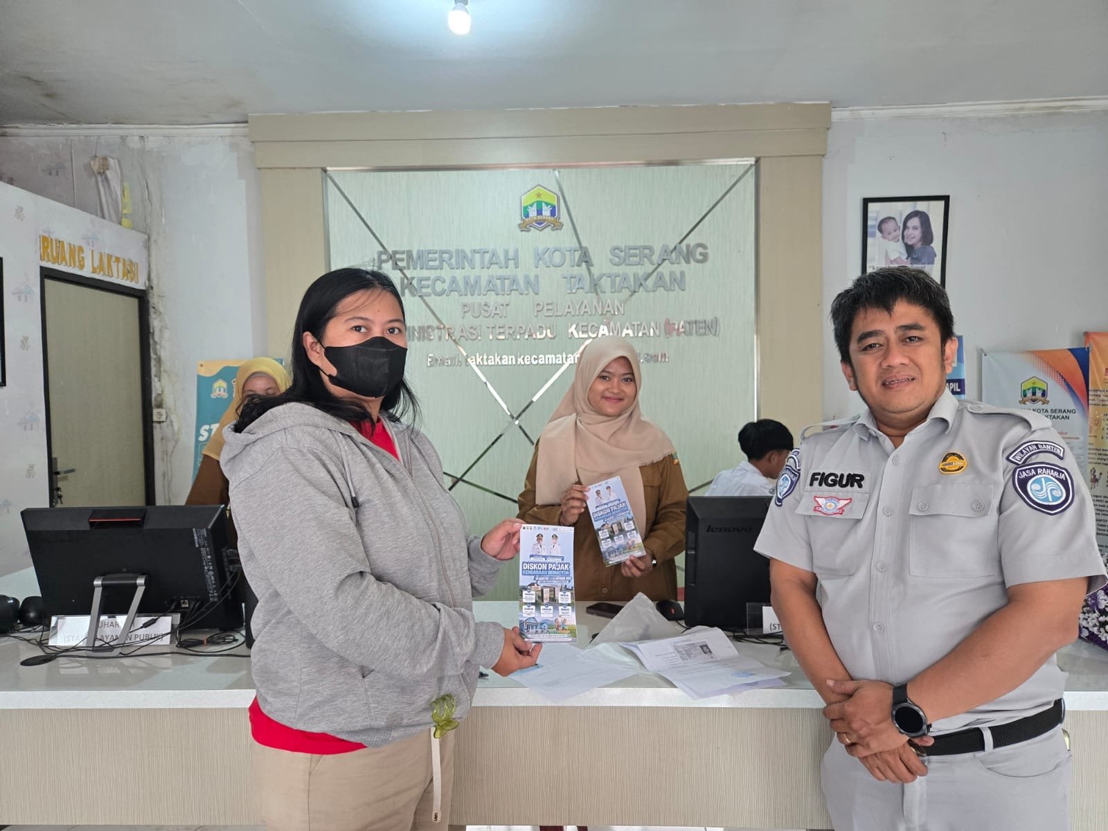Dekatkan Informasi ke Masyarakat, Jasa Raharja Banten Gencarkan Glorifikasi Diskon PKB di Kecamatan Taktakan Dekatkan Informasi ke Masyarakat, Jasa Raharja Banten Gencarkan Glorifikasi Diskon PKB di Kecamatan Taktakan