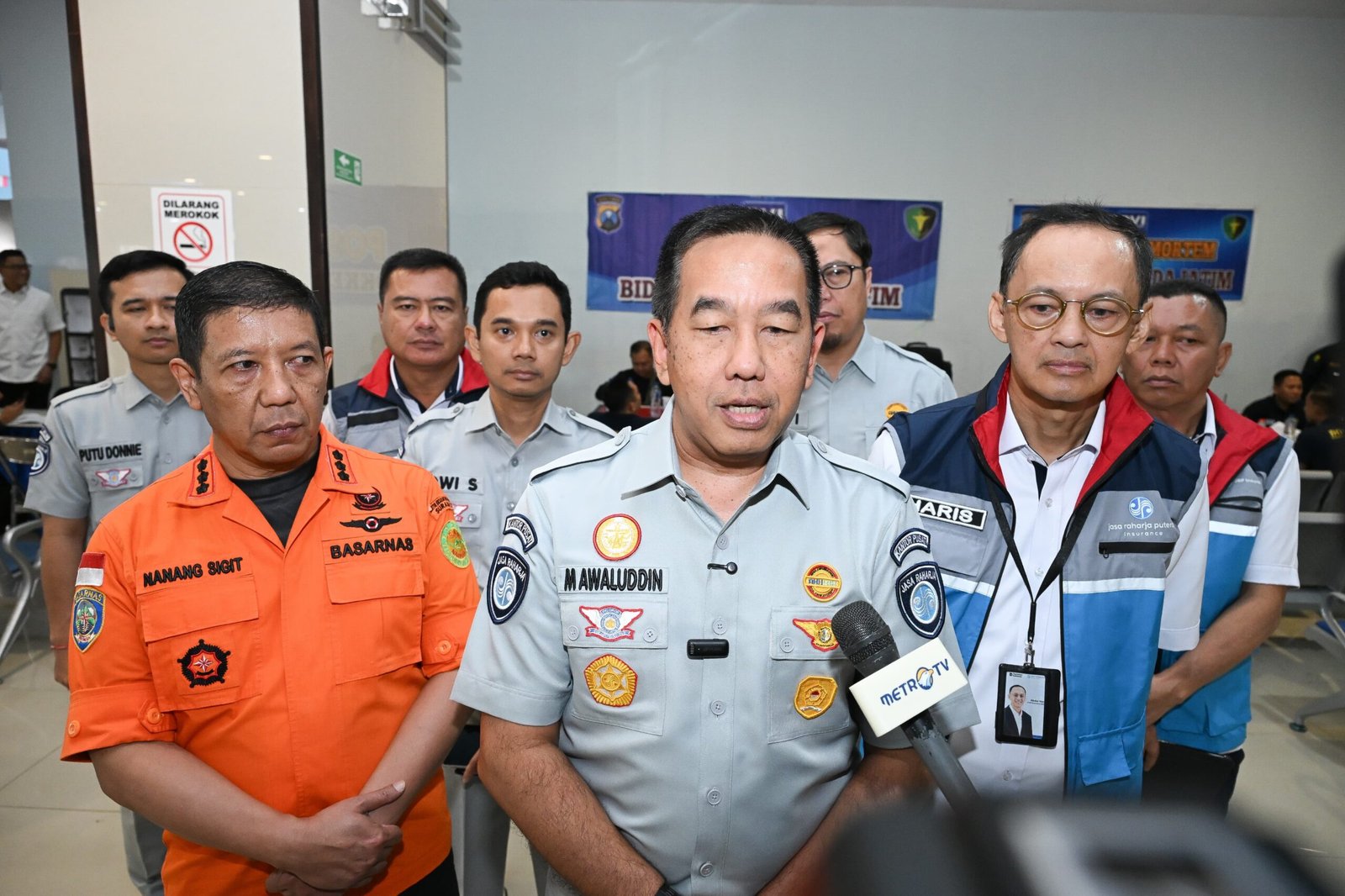 Pastikan Pelayanan Maksimal, Direksi Jasa Raharja Tinjau Korban Kebakaran KM Mutiara Sentosa II Pastikan Pelayanan Maksimal, Direksi Jasa Raharja Tinjau Korban Kebakaran KM Mutiara Sentosa II