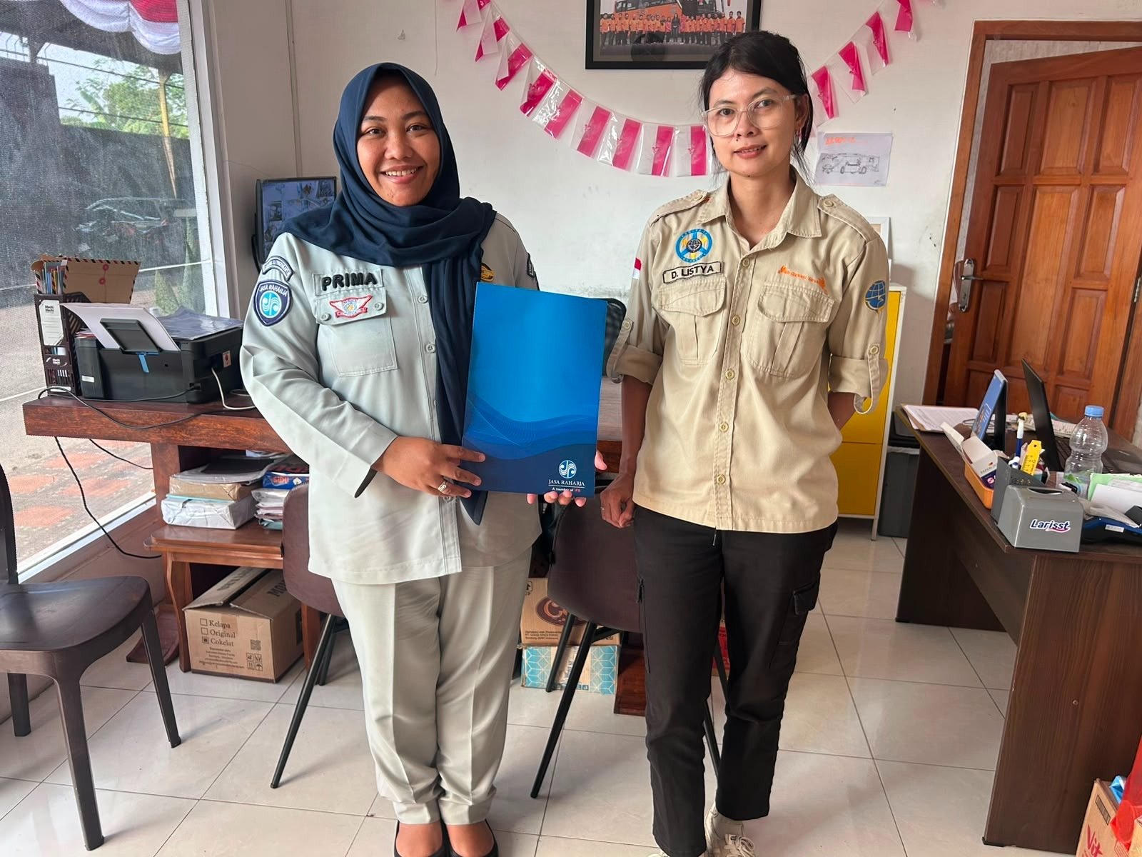 Jasa Raharja Perkuat Edukasi SWDKLLJ kepada Mitra Angkutan Umum di PO BR Queen Transportation Jasa Raharja Perkuat Edukasi SWDKLLJ kepada Mitra Angkutan Umum di PO BR Queen Transportation