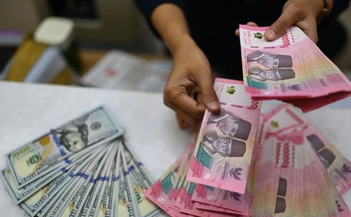 PMI Manufaktur Indonesia Naik ke 50,2, Nilai Tukar Rupiah Menguat
