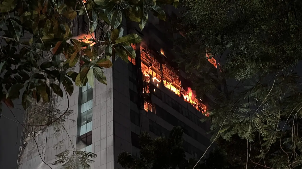 Gedung Bapenda DKI Terbakar, Pemprov Pastikan Data Perpajakan Tetap Aman Gedung Bapenda DKI Terbakar, Pemprov Pastikan Data Perpajakan Tetap Aman
