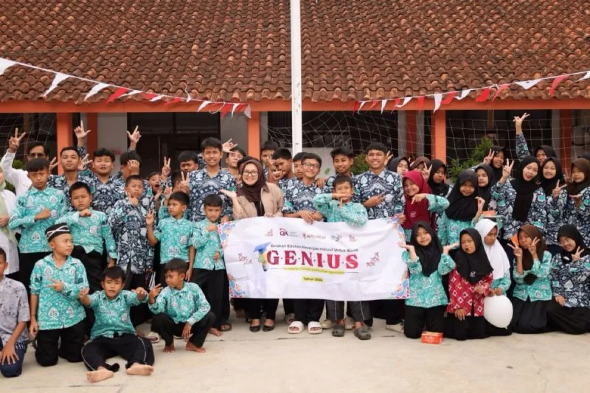 OJK Tasikmalaya Sambangi Sekolah Rakyat: Berikan Edukasi Keuangan dan Ajak Siswa Rajin Menabung