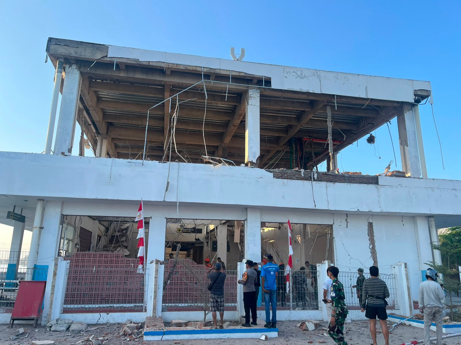 Kemenhub Gerak Cepat Pulihkan Pelabuhan Terdampak Gempa Flores untuk Kelancaran Logistik