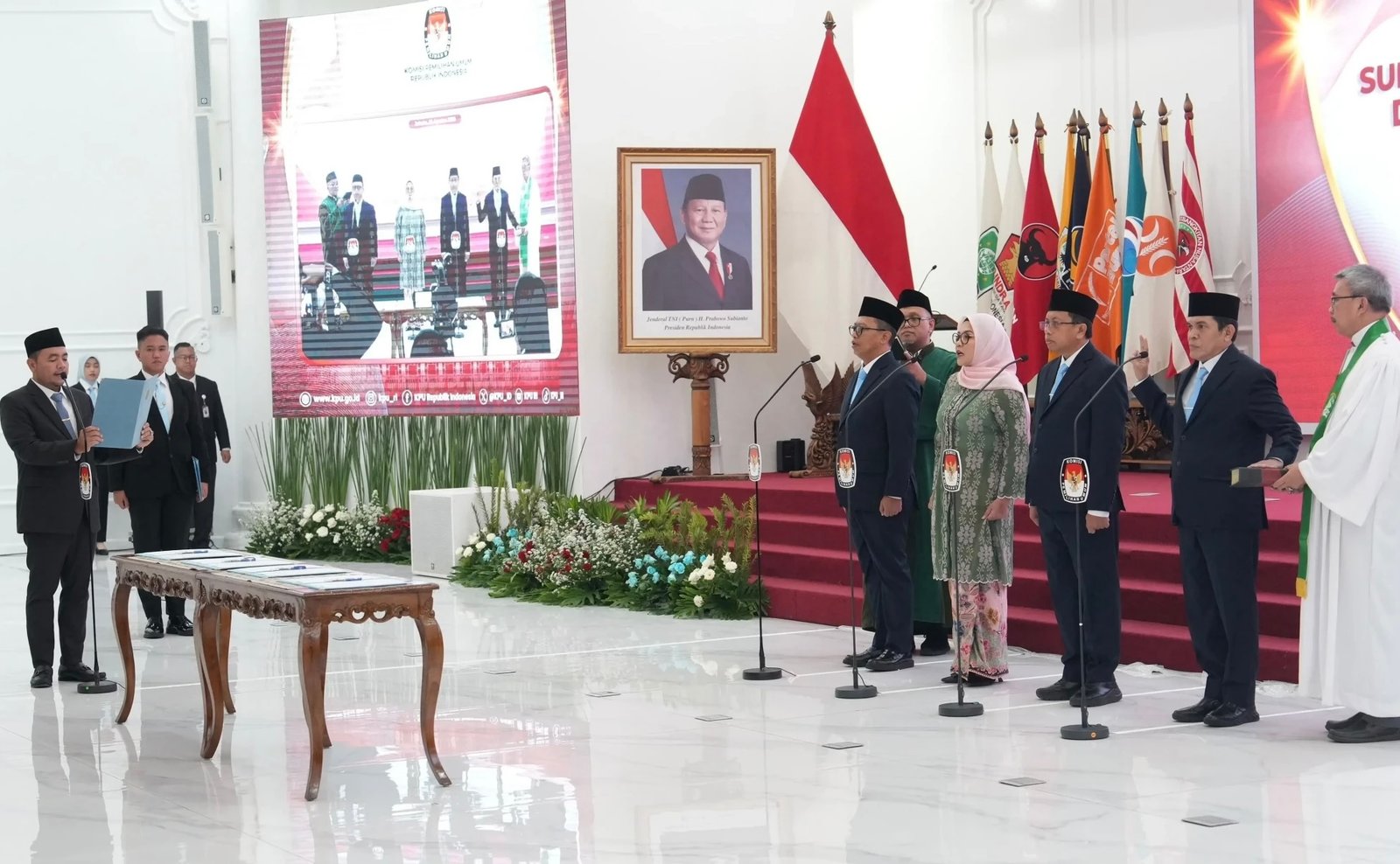 Lantik 4 Pejabat Eselon I, Ketua KPU RI Minta Sempurnakan yang Masih Kurang Lantik 4 Pejabat Eselon I, Ketua KPU RI Minta Sempurnakan yang Masih Kurang