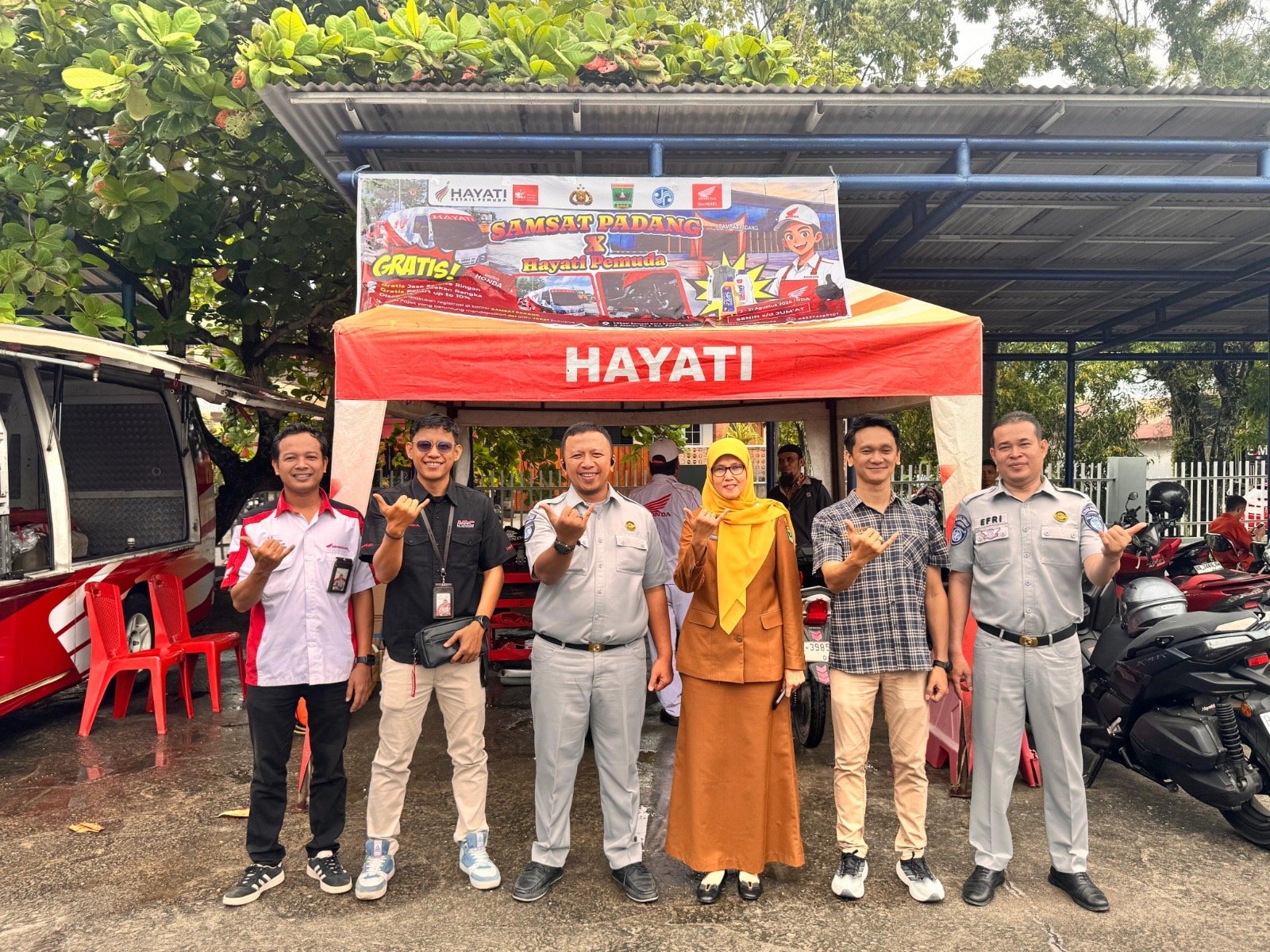 Jasa Raharja Sumbar Bersama Samsat Padang, dan Hayati Gelar Program Service Gratis untuk Tingkatkan Kepuasan Wajib Pajak Jasa Raharja Sumbar Bersama Samsat Padang, dan Hayati Gelar Program Service Gratis untuk Tingkatkan Kepuasan Wajib Pajak