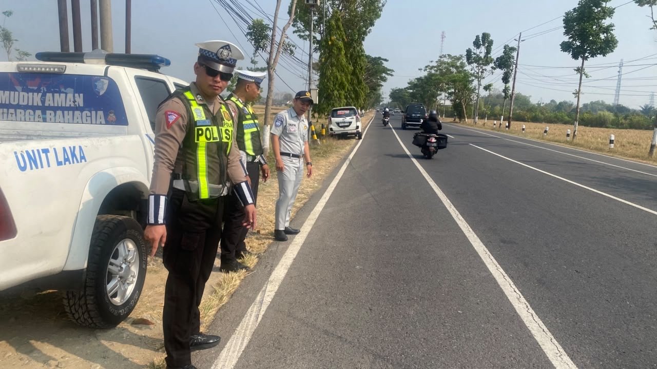 Jasa Raharja Samsat Wonogiri Bersama Satlantas Polres Wonogiri Patroli di Wilayah Rawan Kecelakaan Jasa Raharja Samsat Wonogiri Bersama Satlantas Polres Wonogiri Patroli di Wilayah Rawan Kecelakaan
