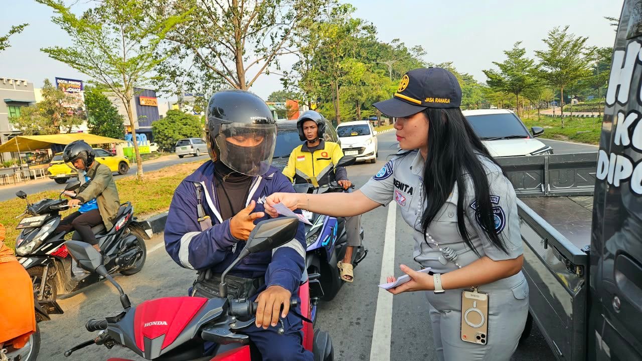 Jasfren Peduli Keselamatan, Jasa Raharja Kepri Sapa Masyarakat Batam di Hari Pelanggan Nasional