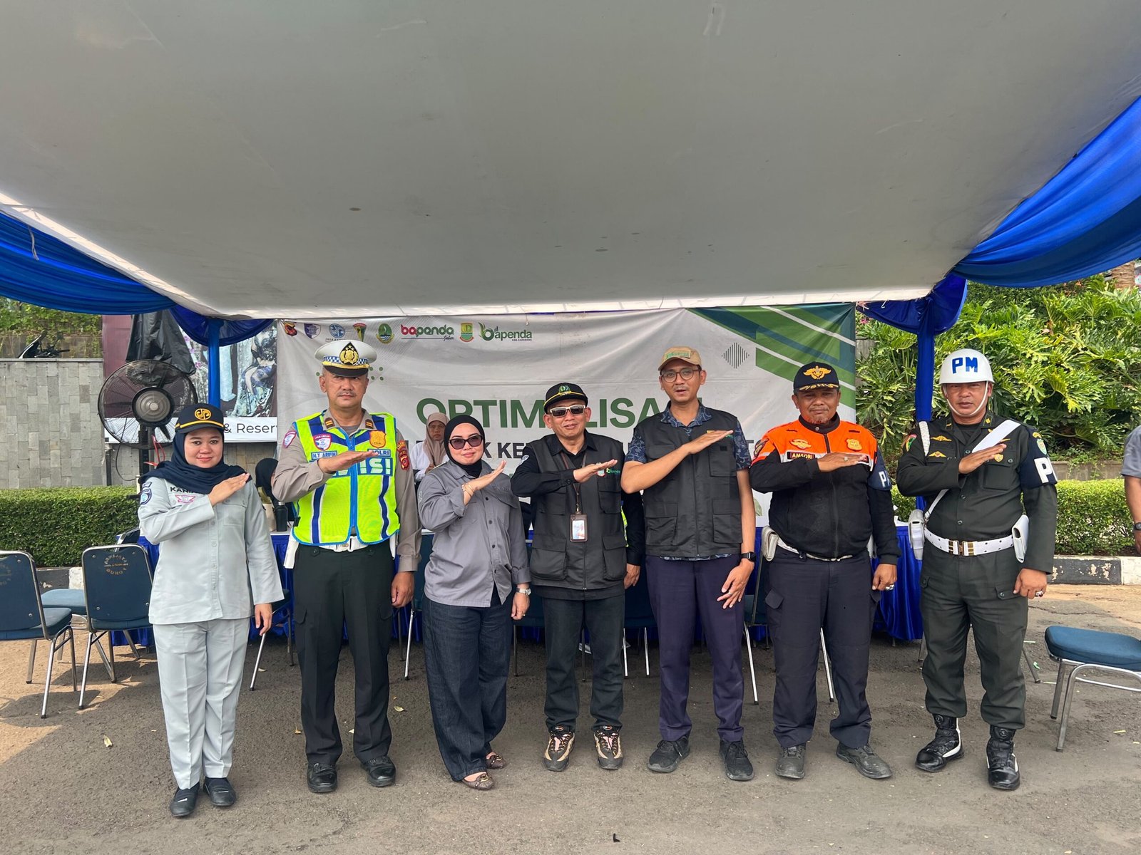 Operasi Gabungan Tingkatkan Kepatuhan Pembayaran Pajak Kendaraan Bermotor di Kabupaten Karawang Operasi Gabungan Tingkatkan Kepatuhan Pembayaran Pajak Kendaraan Bermotor di Kabupaten Karawang