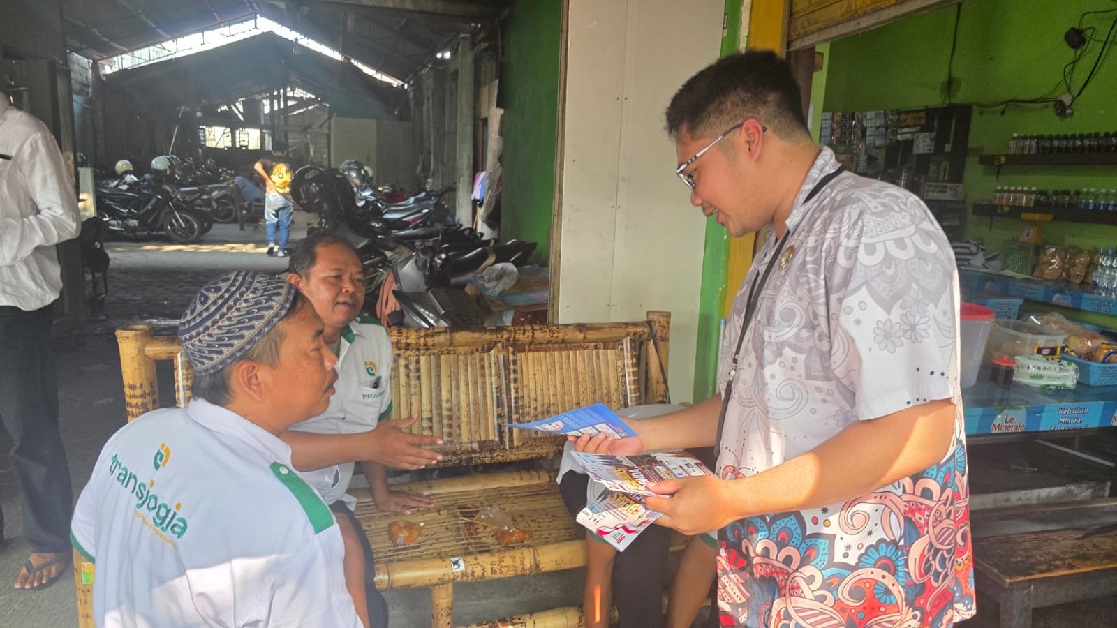 Jasa Raharja Sebarkan Informasi Program Bebas Denda, Dari Pasar hingga Terminal Jasa Raharja Sebarkan Informasi Program Bebas Denda, Dari Pasar hingga Terminal