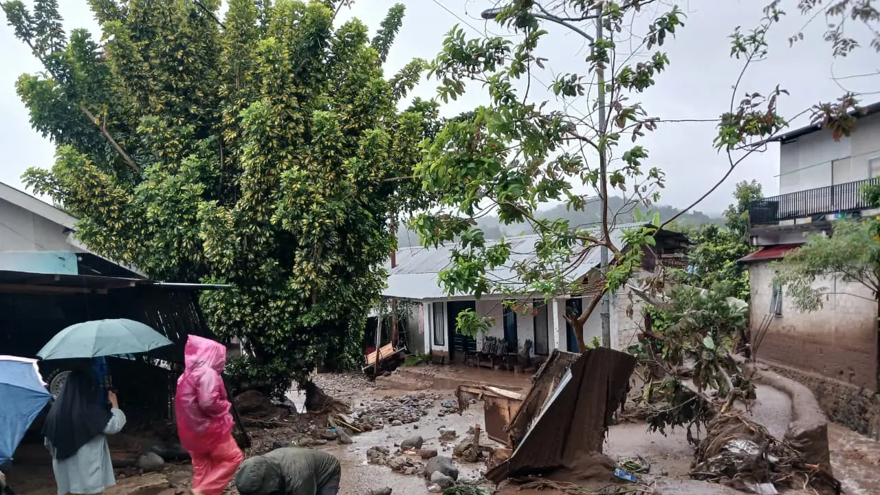 Banjir Bandang Terjang Kabupaten Solok, Ratusan Jiwa Terdampak