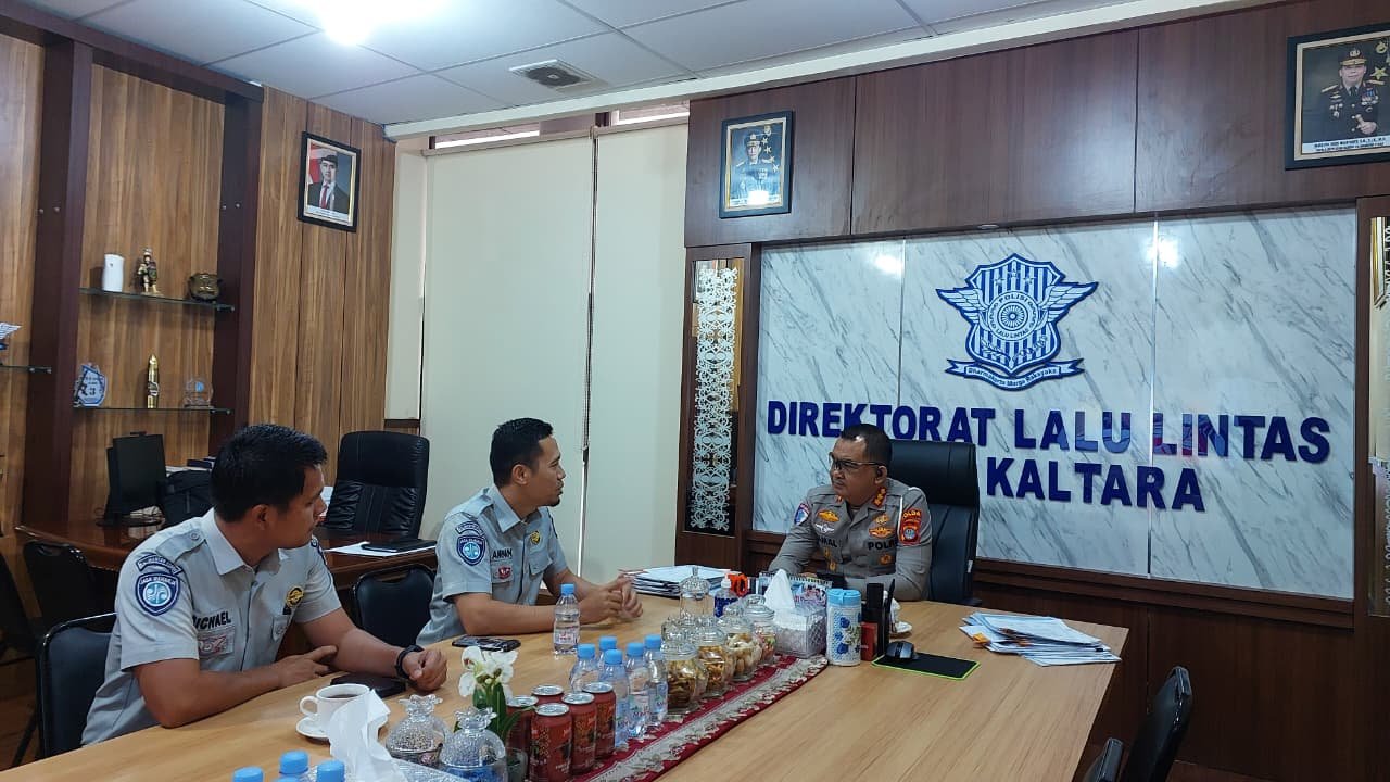 Jasa Raharja dan Dirlantas Polda Kaltara Perkuat Sinergi FLLAJ, Dorong Keselamatan Lalu Lintas di Kalimantan Utara Jasa Raharja dan Dirlantas Polda Kaltara Perkuat Sinergi FLLAJ, Dorong Keselamatan Lalu Lintas di Kalimantan Utara