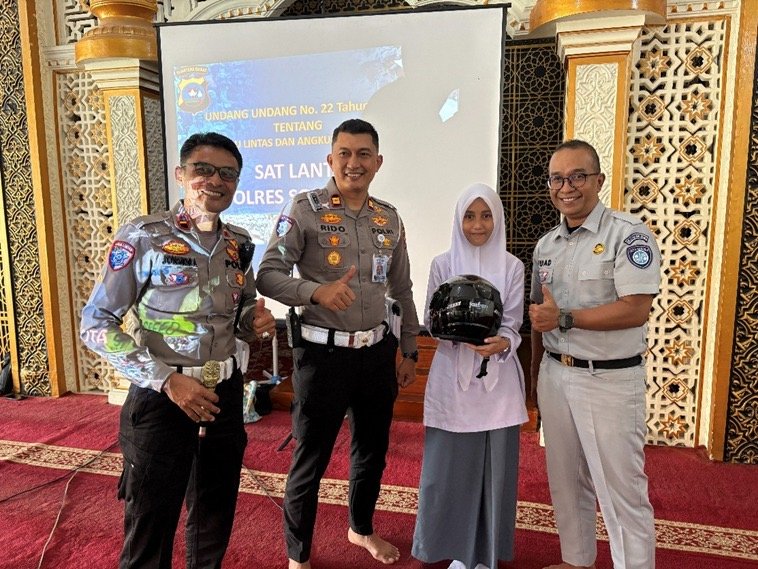 Jasa Raharja Edukasi Siswa SMAN 1 X Koto Singkarak tentang Pertolongan Pertama Gawat Darurat Jasa Raharja Edukasi Siswa SMAN 1 X Koto Singkarak tentang Pertolongan Pertama Gawat Darurat