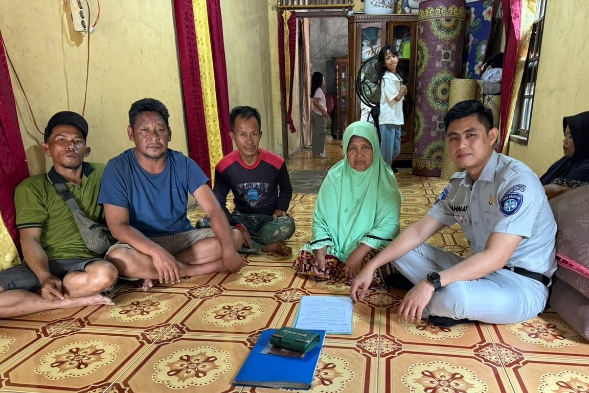 Jasa Raharja Jemput Bola Penyerahan Santunan Korban Kecelakaan Di Lintas Palembang – Jambi Km 94 Jasa Raharja Jemput Bola Penyerahan Santunan Korban Kecelakaan Di Lintas Palembang – Jambi Km 94
