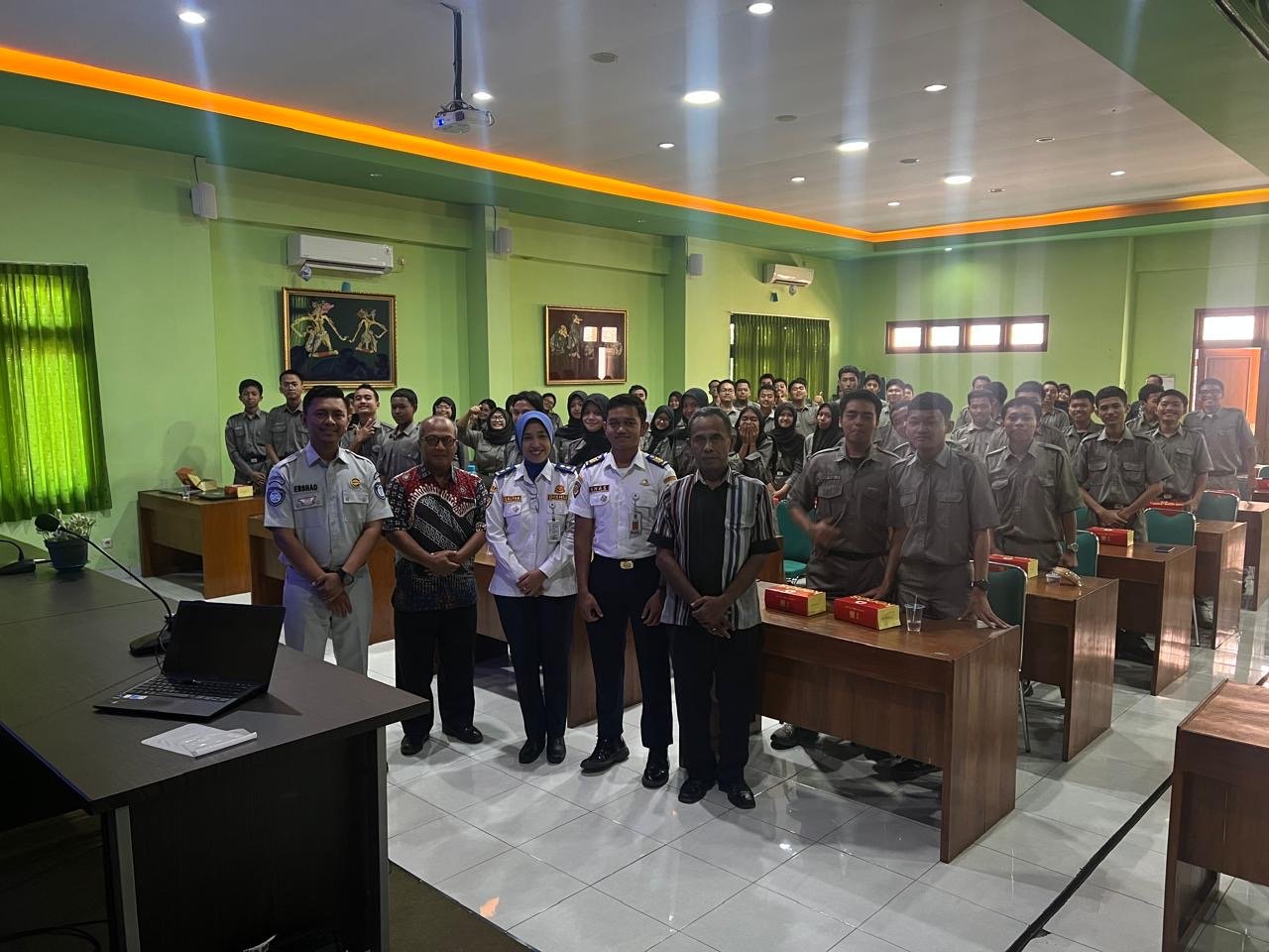 Jasa Raharja Sosialisasikan Keselamatan Berlalu Lintas di SMK Negeri 2 Depok Sleman