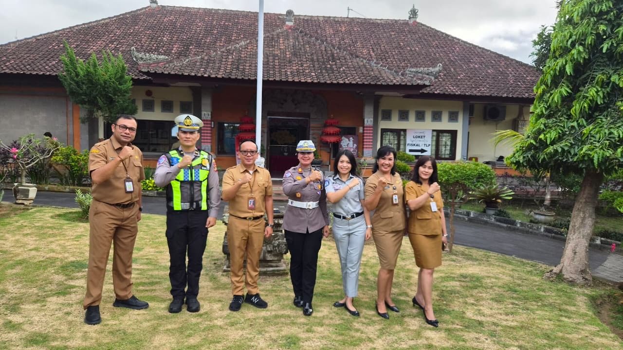 Samsat Klungkung Sambut Kasat Lantas Baru, Fokus pada Pelayanan dan Kepatuhan Administrasi