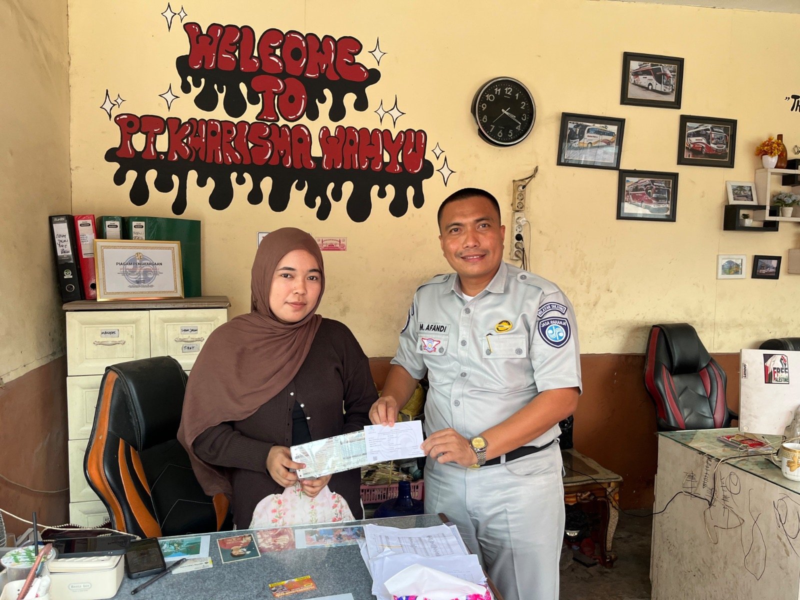 Jasa Raharja Palu Dorong Kemudahan Pembayaran IWKBU Melalui Aplikasi JR Connect Jasa Raharja Palu Dorong Kemudahan Pembayaran IWKBU Melalui Aplikasi JR Connect