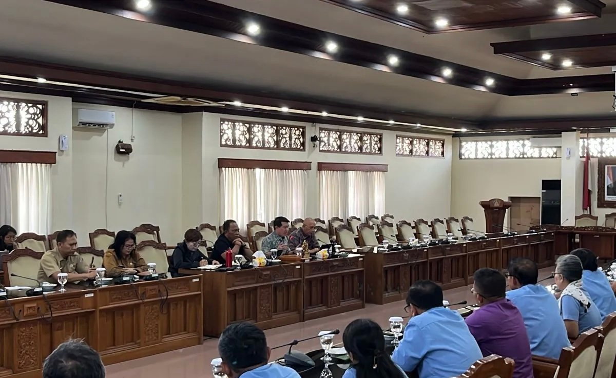 Kemnaker: Upah Minimum 2027 Masih Mengacu PP Nomor 49 Tahun 2025