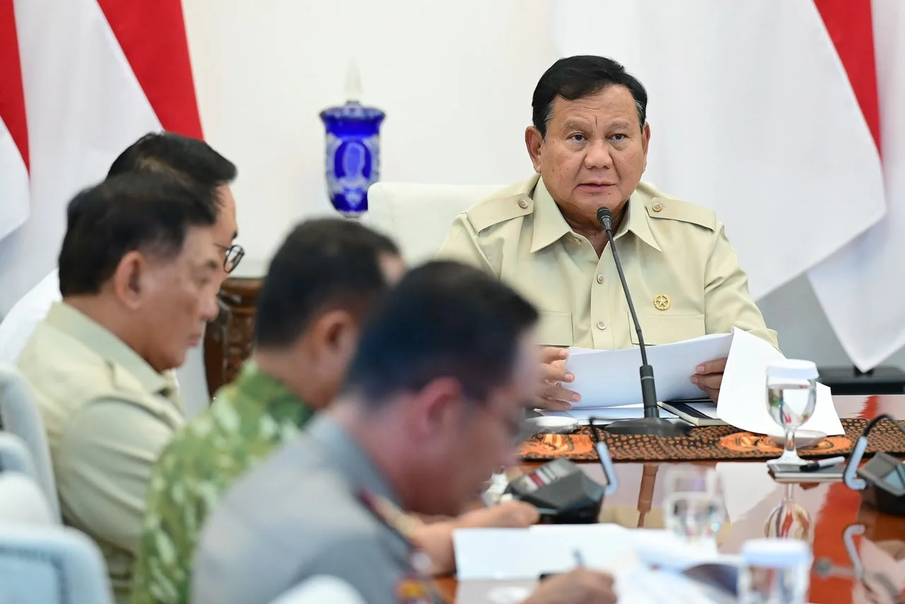 Prabowo Gelar Pertemuan dengan Menteri untuk Perkuat Penanganan Karhutla