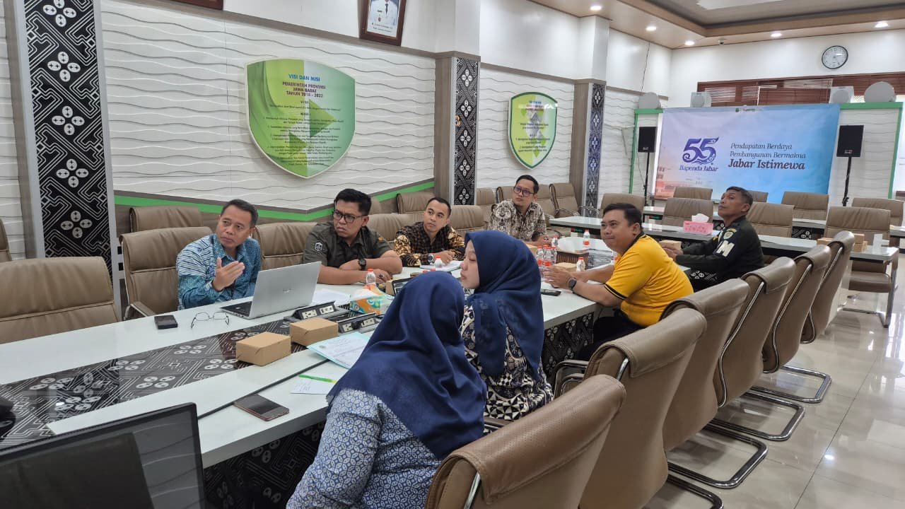 PJ Samsat Ciamis Bersama Tim Pembina Samsat Kabupaten Gelar Rapat Persiapan Operasi Gabungan Oktober 2026 PJ Samsat Ciamis Bersama Tim Pembina Samsat Kabupaten Gelar Rapat Persiapan Operasi Gabungan Oktober 2026