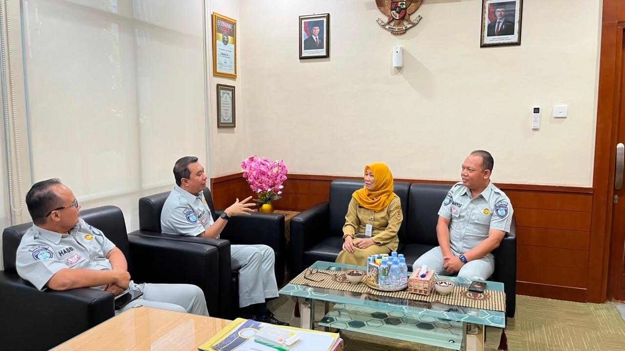 Jasa Raharja Sukoharjo Perkuat Sinergi Samsat, Dorong Optimalisasi Penerimaan Pajak Kendaraan Jasa Raharja Sukoharjo Perkuat Sinergi Samsat, Dorong Optimalisasi Penerimaan Pajak Kendaraan